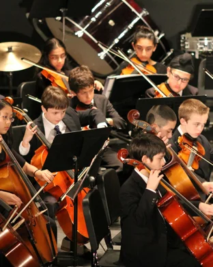 Hartford Symphony Orchestra: Yaniv Dinur - Tchaikovsky Symphony No. 4